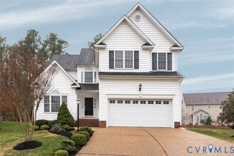 Building Photo - 11412 Pinedale Dr