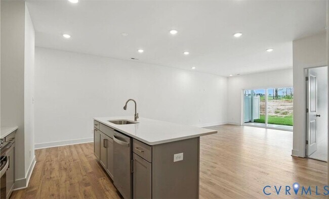 Foto del edificio - 6900 Sunrise Oasis Ln