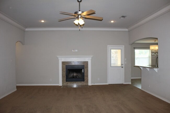 Building Photo - 5 BEDROOM, BELTON ISD