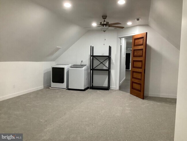 Foto del edificio - 4748 Dickerson Rd