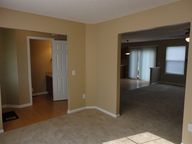 Building Photo - 13927 Harrison Parkway