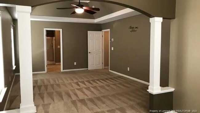 Building Photo - 415 Highgrove Dr