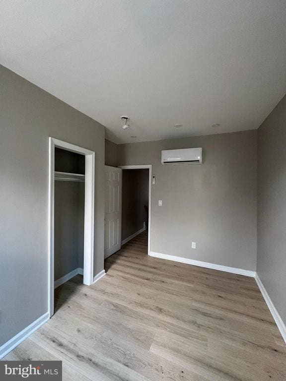 Foto del edificio - 245 W Ontario St