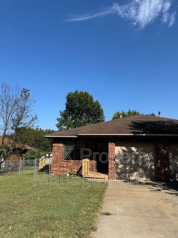 Foto del edificio - 3724 Farm Rd