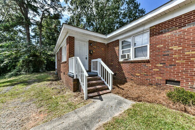 Foto del edificio - 3429 Meredith Ave