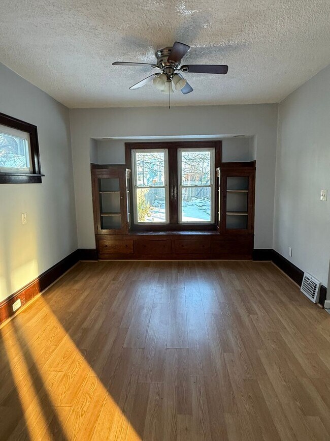 Foto del edificio - Cleveland Eastside single-family home