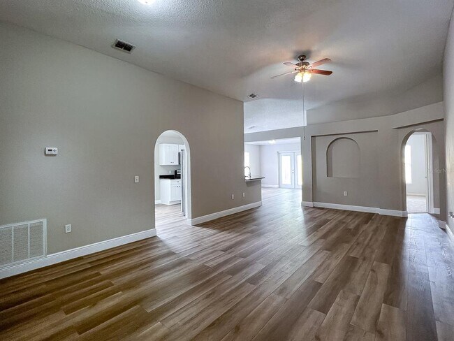 Foto del edificio - 522 Grand Royal Cir