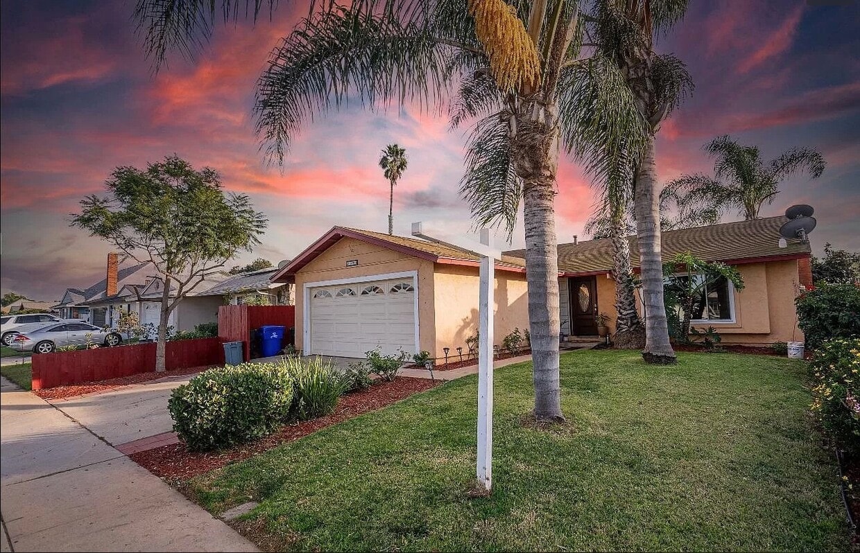 Primary Photo - 1793 Thelborn Way