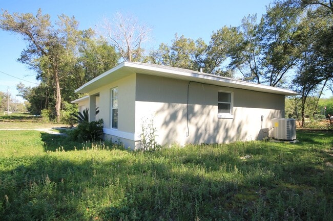 Building Photo - Lovely 3 bd/2 ba home in Summerfield!