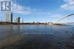 Building Photo - 105 The Queensway
