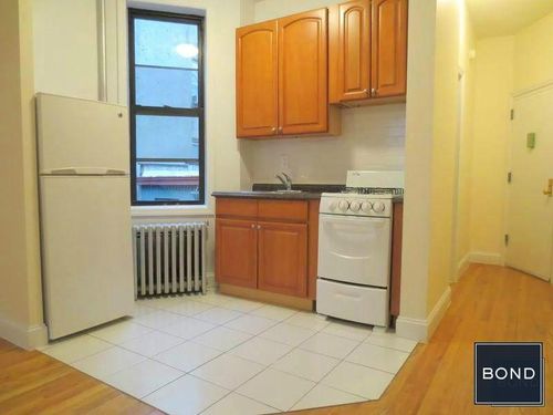 Building Photo - 226 E 36th St