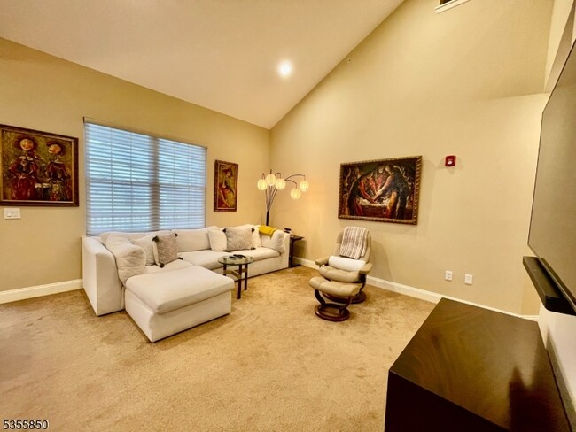Foto del edificio - 4402 Ramapo Ct