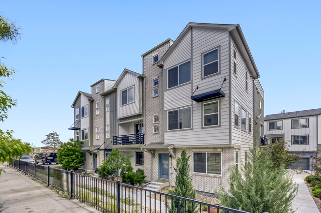 Foto del edificio - 12153 W 57th Ln