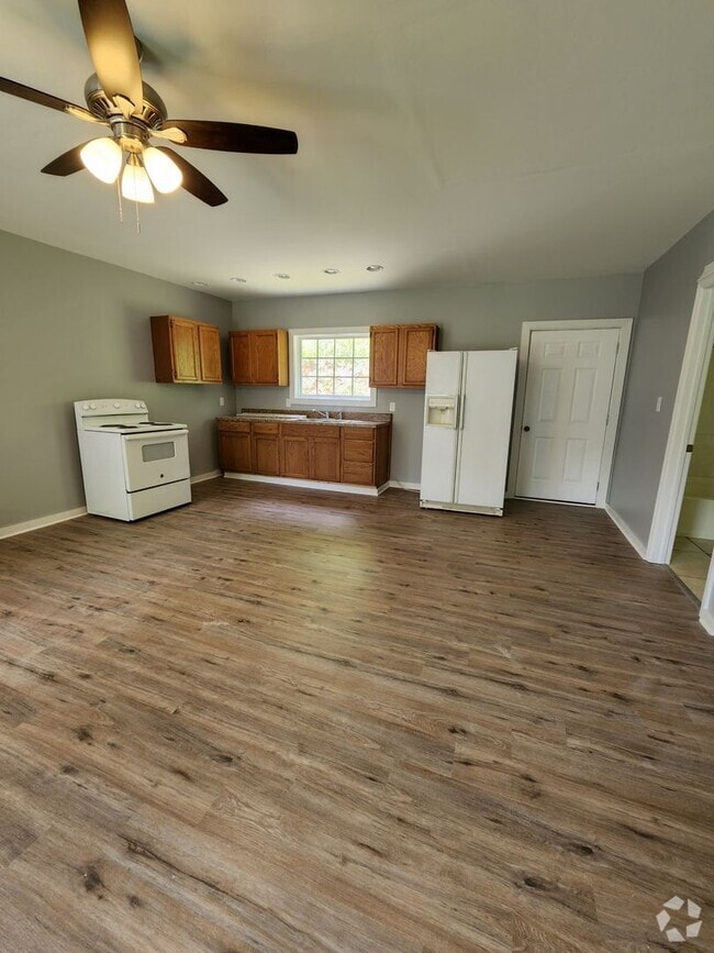 Building Photo - 3037 Legg Ln