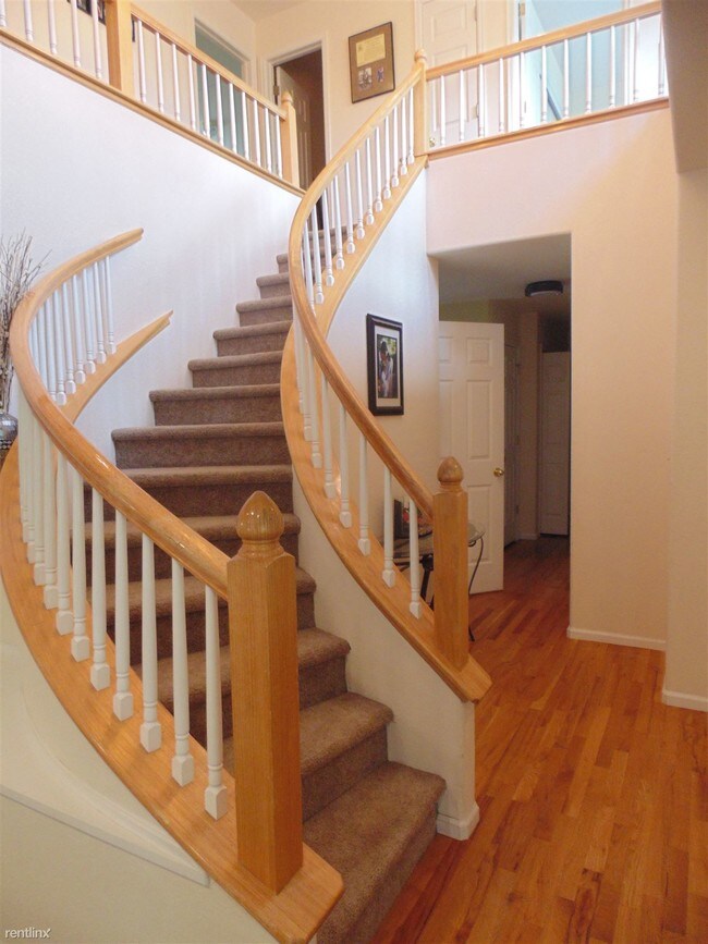 Building Photo - 2124 Stoney Pine Ct