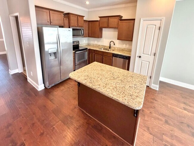 Foto del edificio - 807 Magnolia Ln