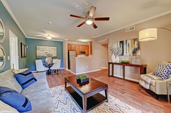 Foto del edificio - 2840 Shadowbriar Dr