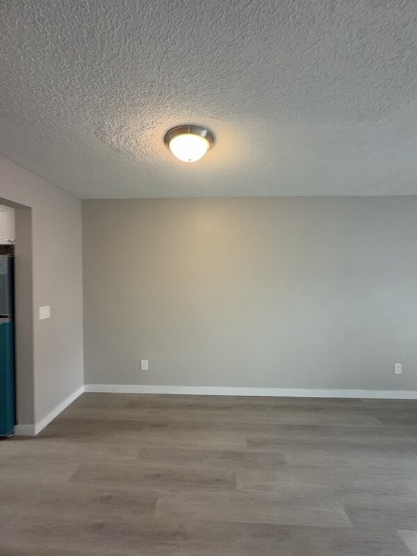 Building Photo - 133 Jones Ln