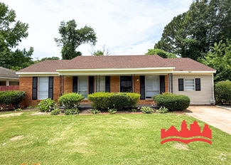 Building Photo - Fully Renovated 3BR/1BA Home