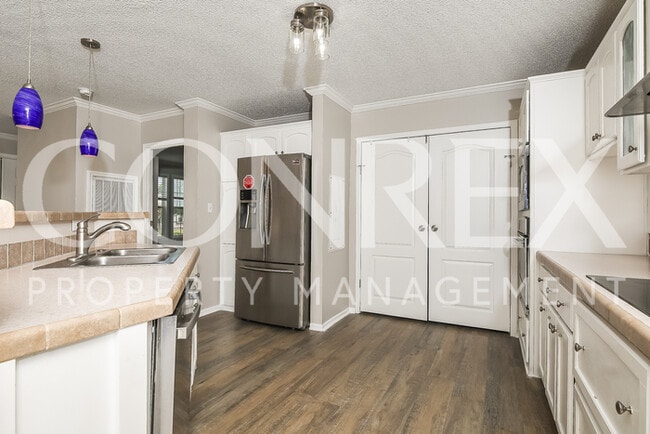 Foto del edificio - Stunning 3 Bedroom Home in Conway with Spa...