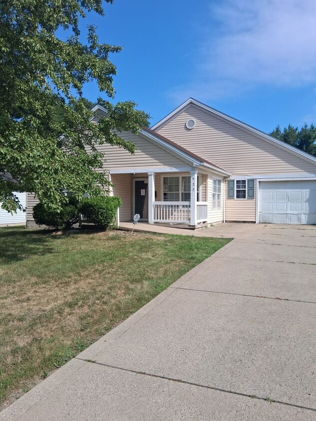 Primary Photo - 928 Ridge Ave