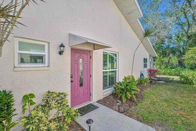 Foto del edificio - ***SHORT TERM RENTAL*** FURNISHED Home in ...