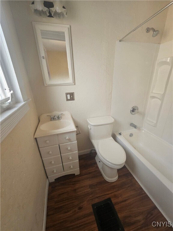 Building Photo - 836 Leray St