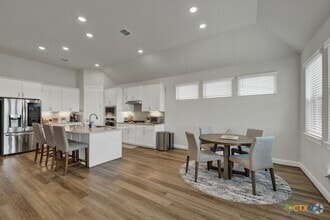 Building Photo - 2078 Inkberry Dr