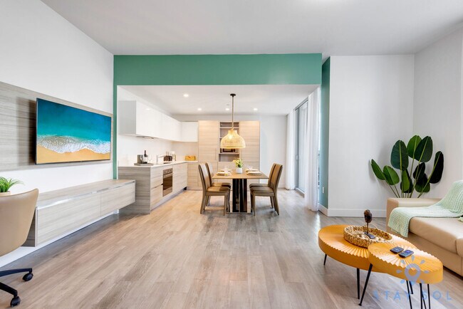 Foto del edificio - 777 N Ocean Dr