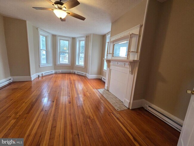 Foto del edificio - 378 National Ave