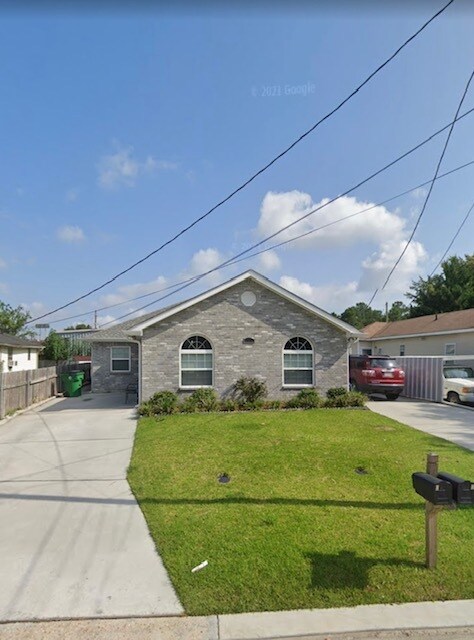 Primary Photo - 1317 Dupas St