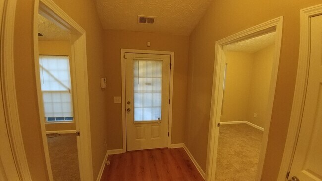 Building Photo - Will Accept Housing Choice Voucher - - Tot...