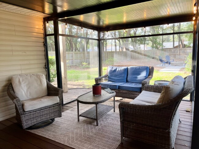 Foto del edificio - 413 Andros Way