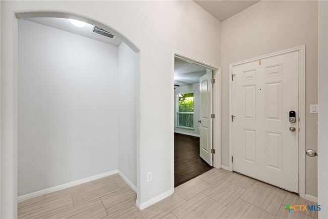 Foto del edificio - 2500 Highland Haven Dr