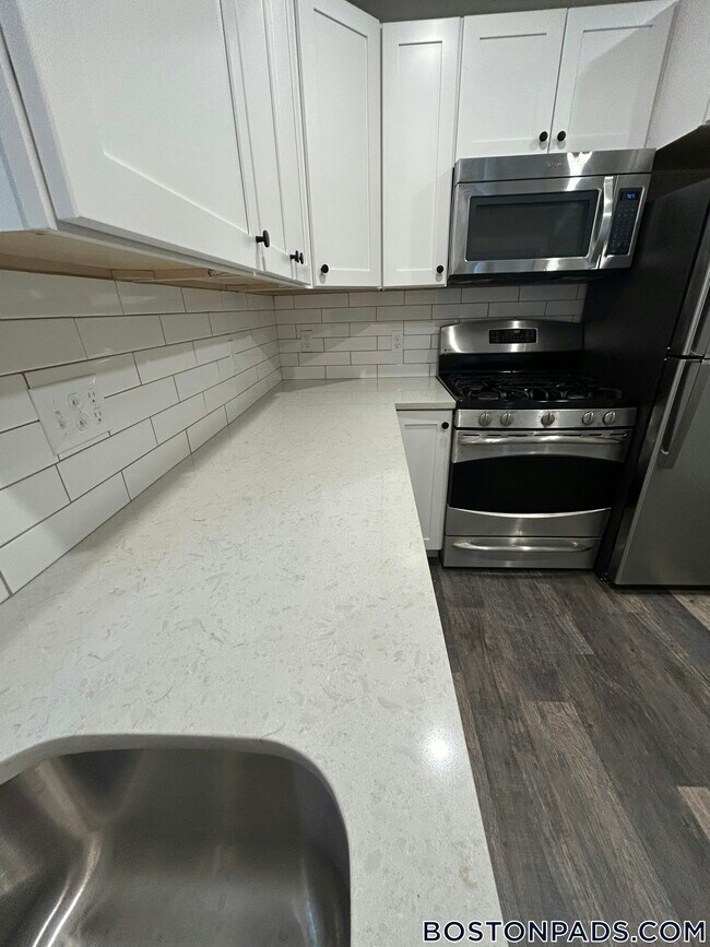 Building Photo - 82 North St