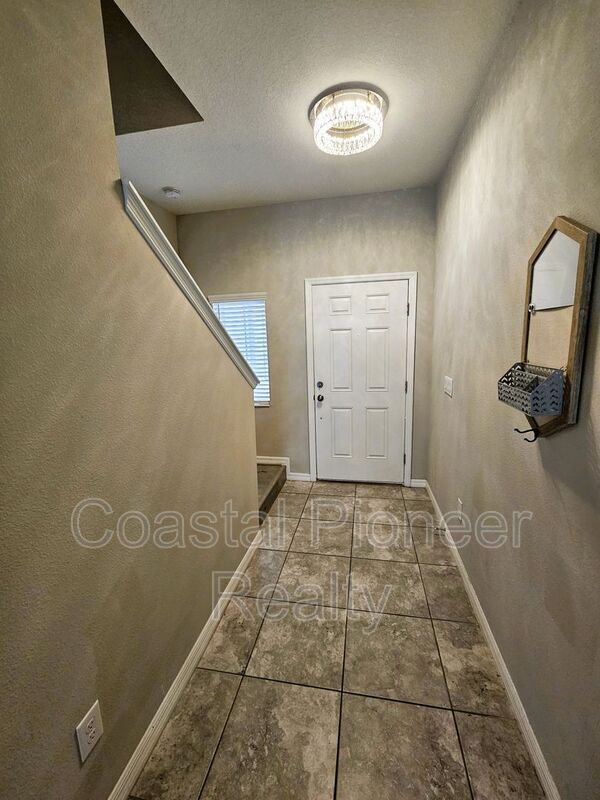Foto del edificio - 7115 Grand Elm Dr