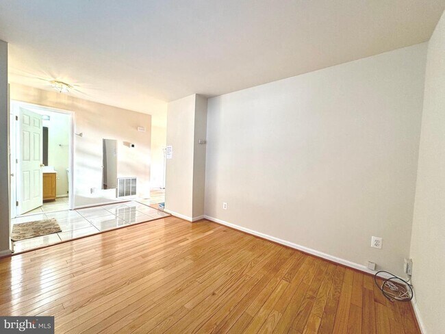 Foto del edificio - 22006 Stone Pier Ln