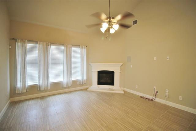 Foto del edificio - 3200 Treyburn Ln