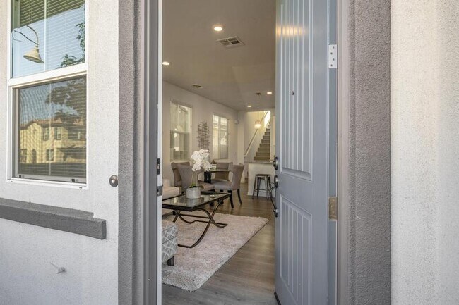 Foto del edificio - 4158 Madera Ln