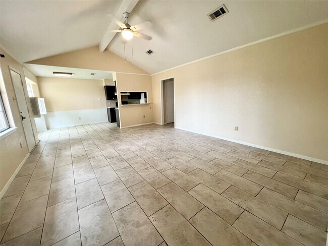 Foto del edificio - 4107 War Admiral Dr