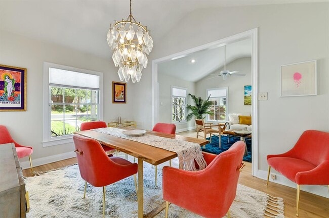 Foto del edificio - 3321 Windsor Rd