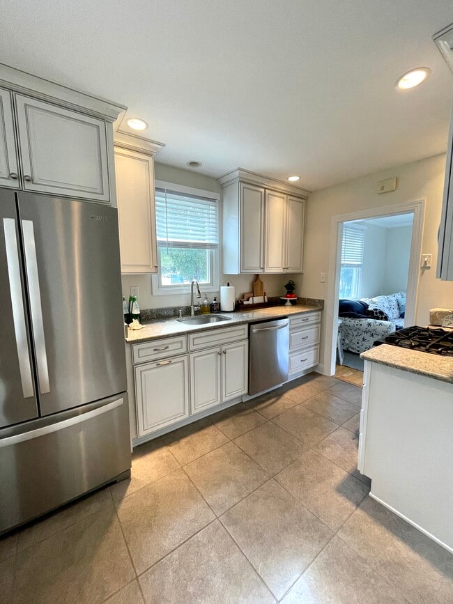 Building Photo - 1305 Bay Ridge Ave