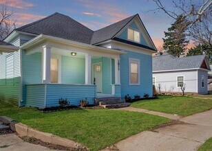 Building Photo - 1011 S Armstrong Ave