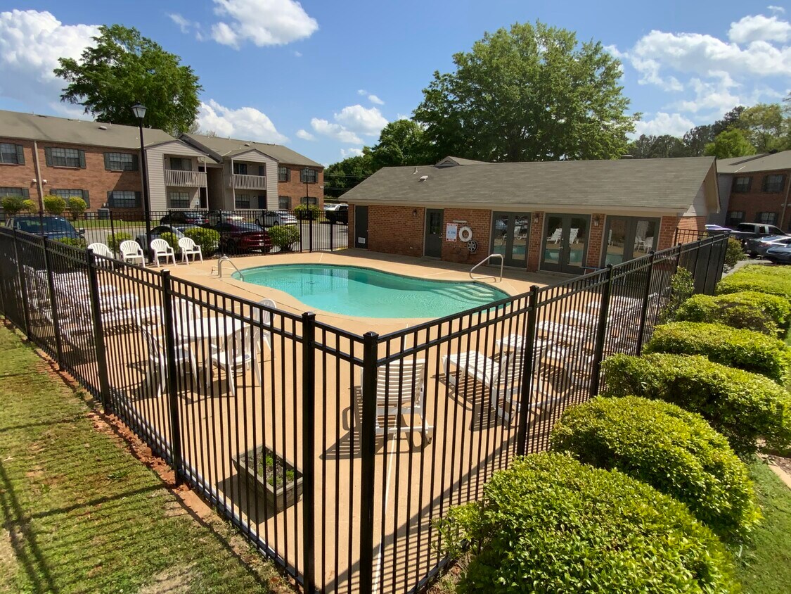 Eastdale Oaks Apartments Apartments in Montgomery, AL