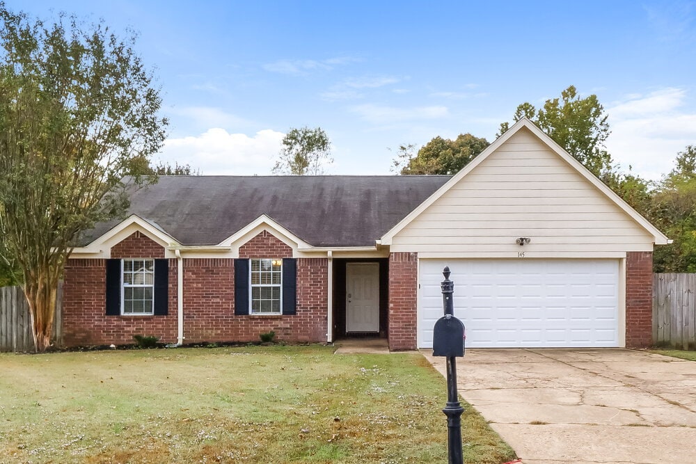 Primary Photo - 145 Pine Ridge Ln