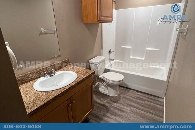 Building Photo - Three Bedroom Home - Coming Soon!