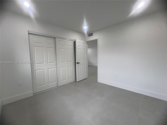 Foto del edificio - 13380 NW 32nd Ave