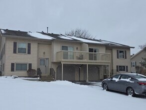 Building Photo - 10268 Parkedge Cir