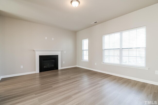 Building Photo - 319 Black Oak Ct