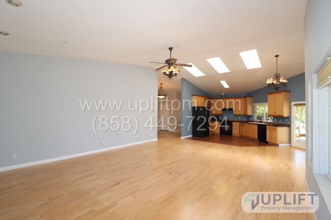 Foto del edificio - 19308 Laurel Ln